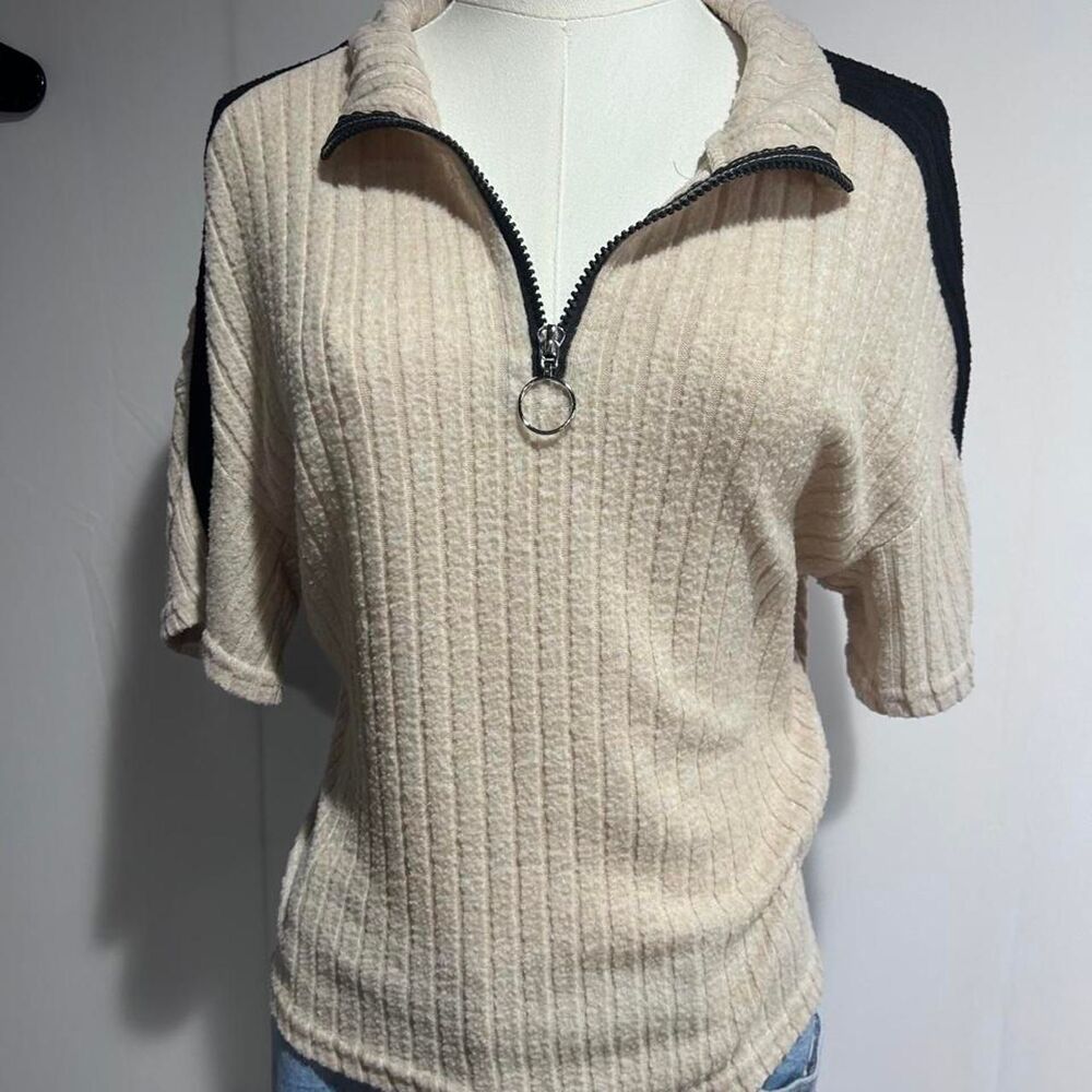 Women's Cream and Tan Jumper
